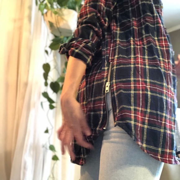 Men’s plaid flannel - Picture 4 of 4